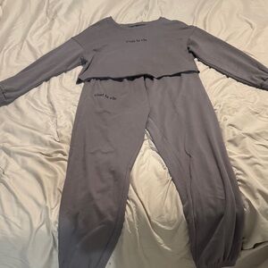Chic Lavender Women's Jacket & Pants Set